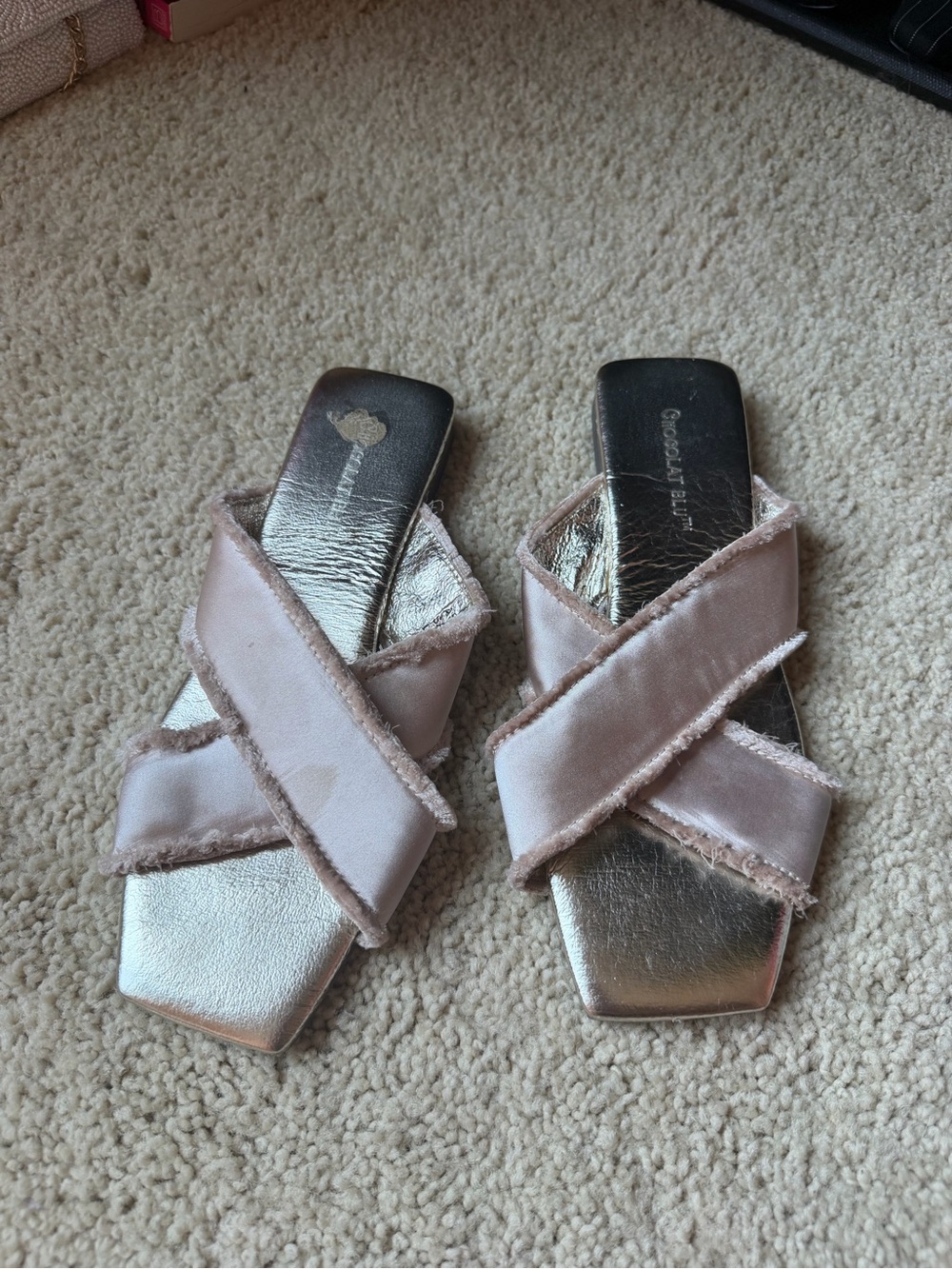 Chocolat Blu Pink Velvet Crisscross Slide Sandals with Metallic Insole